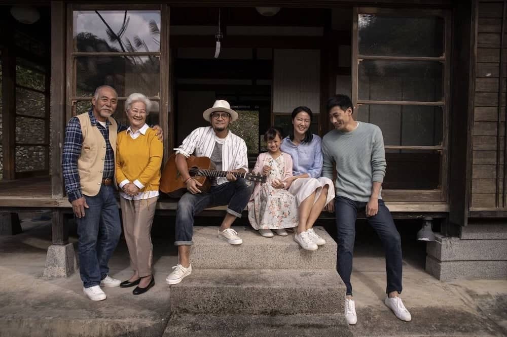 張震嶽首度與安聯投信跨界合作改編國民金曲《愛我別走》 成家後大轉性 精準思考退休生活 2 1580396940 71ce1a90927e13450f118c757dd9148c