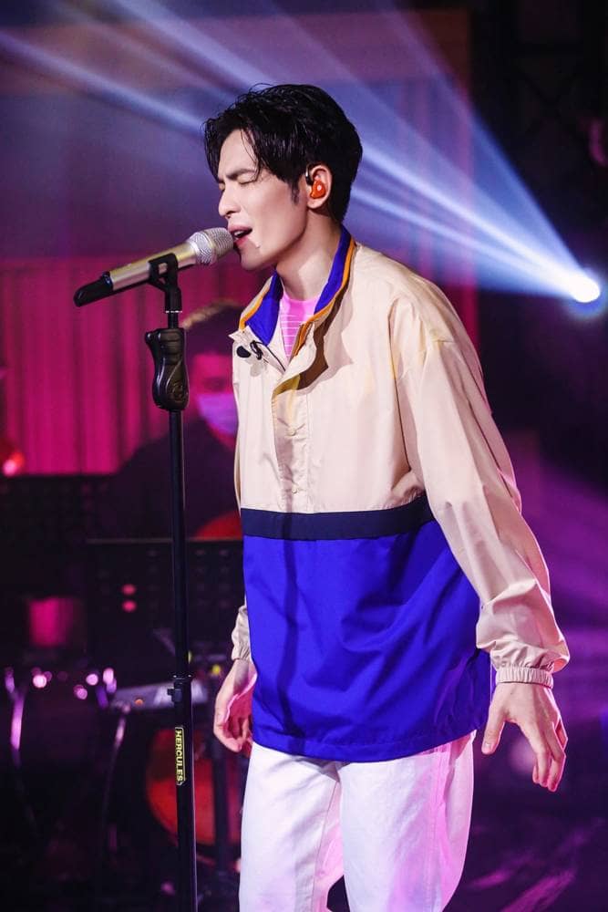 UNIQLO x JW ANDERSON聯名系列上市!蕭敬騰、林思宇、劉沛搶先穿搭演繹英倫風 1 1585399337 8b0f7818f8af12f0bf1ab397418422f0