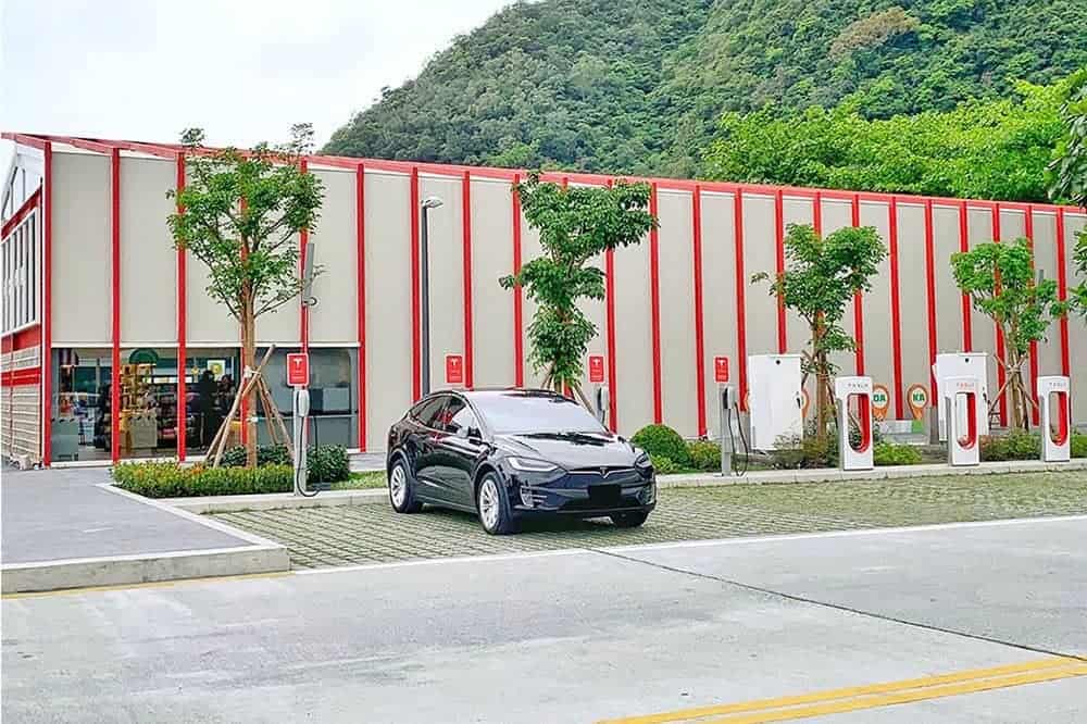 Tesla台灣3月掛牌數破1,500輛再創新高、花蓮蘇花改超級充電站正式啟用! 2 1585707888 b0a54438172f73a70cf072b0965e860a