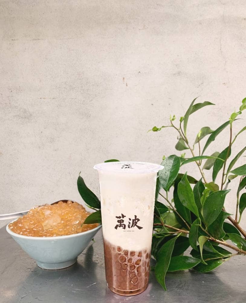 萬波推出全新素美婷粉圓冰系列、黃金粉圓搭配手工現熬糖水打造記憶中懷舊滋味! 4 1586172843 664835dd4ffdb0a60efd26fdc5140289