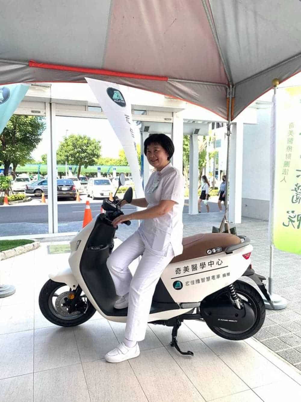為醫護添助力!宏佳騰贈奇美醫院智慧電車Ai-1 Comfort 3 1591360102 47c8efcee517ada5b192051c8f8a71e4