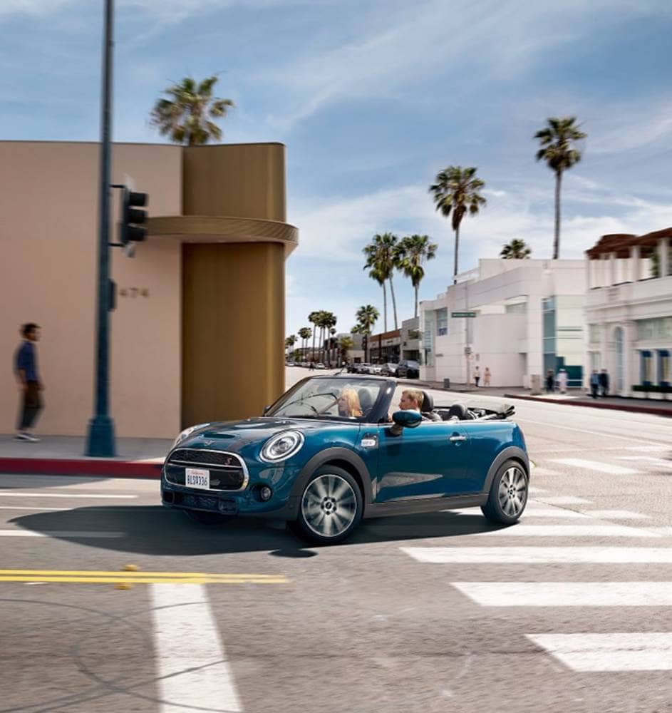 Mini Cabrio Sidewalk Edition限量上市、「迷 你的城市 MINI夏日巡迴展」同步開跑! 1 1592553459 1f841420b0db263e26ce9f09813b548f