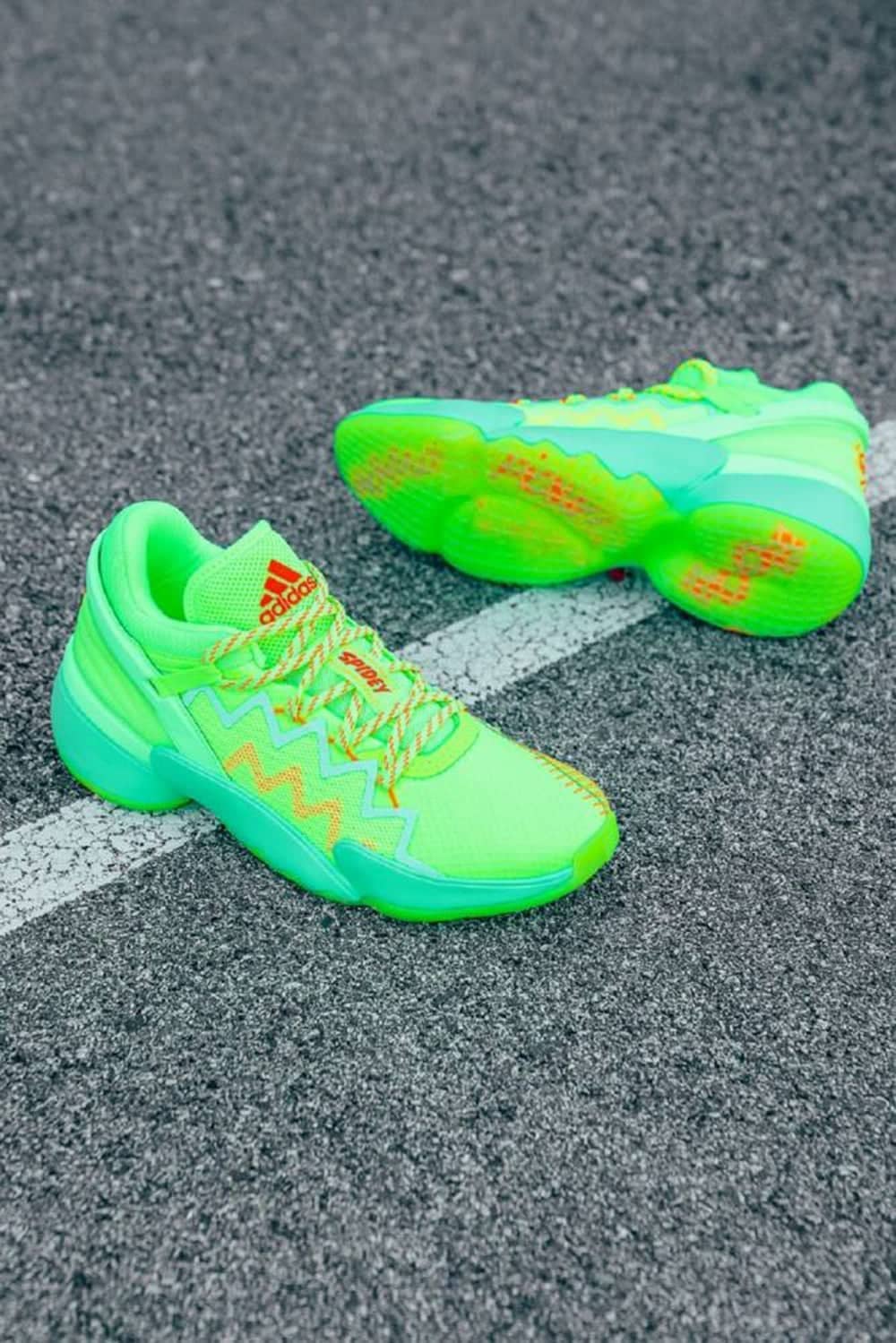 重磅回歸!adidas聯手Donovan Mitchell與MARVEL再推簽名戰靴 4 1594645666 4ee5d11d52bad3342afb9b669c3d8d4f