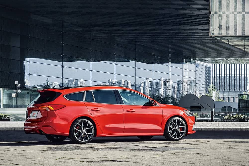 Ford Focus ST Wagon首月接單破250輛、正式售價142.8萬元首批到港! 5 1597061841 21b0d0c8c1bcf47db349b2058f10aa29