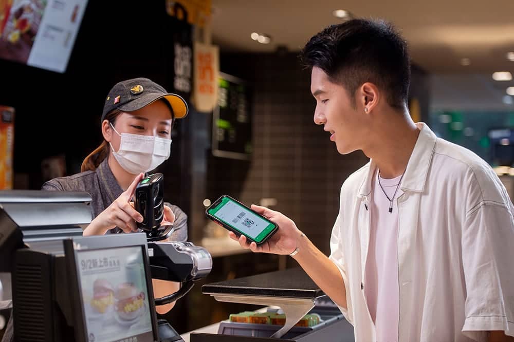 全台最大LINE Pay熊大店長現身麥當勞、即日起消費滿99元享最高10%回饋! 4 1598436692 4803edcacd8cd62c58259f7df3a2a8fc