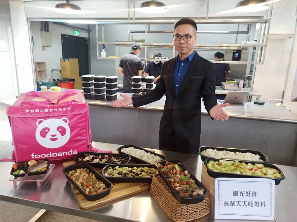 暖心出擊!foodpanda攜手東海大學、對味好食推出銀髮好食外送服務 1 1599895098 9cc52852cc4a7694ef78d14b70bd4de5