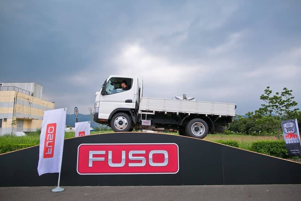 2020 FUSO商用車安駕訓練營即日起開放報名! 1 1601102994 eb10f1f3947a4d8e1df61c23c46e40fd