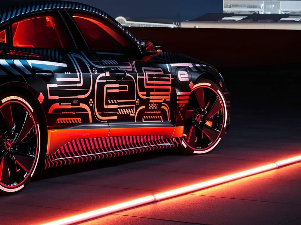 聖誕老人也來電!駕著Audi e-tron GT傳遞希望與祝福 1 1608299897 fee57c613af92f98438c0d06e917f998