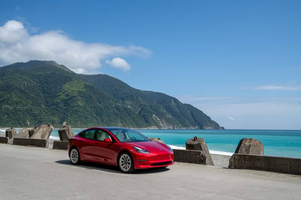 Tesla Model 3台灣第三季掛牌破2,400輛再刷新紀錄!新增新北、高雄兩座超級充電站 1 1664545375 325e2ab16bff9239ebc1893d3cddf02c