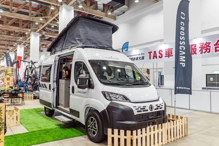 5.4米自走式露營車Crosscamp 541台中車展亮相！主打「輕巧車身、彈性空間」358萬起上市