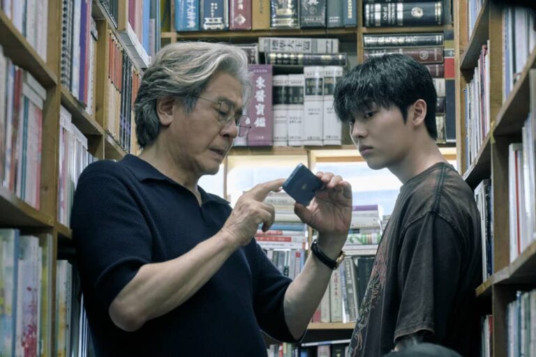 韓國驚悚劇《末行手記》天才學生與失意教授的懸疑交鋒