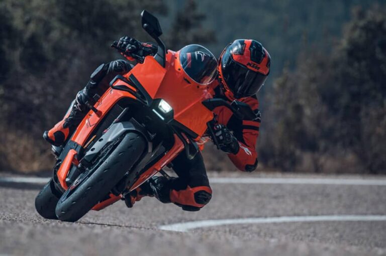KTM、Husqvarna強勢登陸重機展！BRABUS聯名限定版街車亮相成焦點