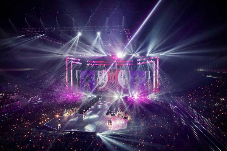 BTS高雄站住宿搜尋量飆升1000%！Booking.com精選「亞洲巡演五大場館旅宿」