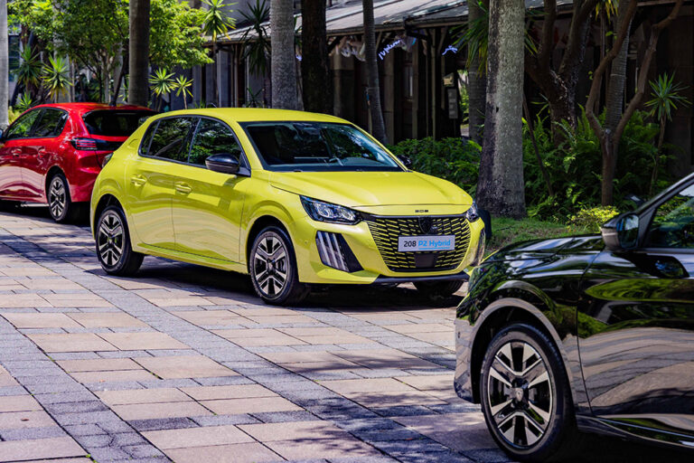 Peugeot 208回來了！小改款導入新世代油電動力、99.8萬元起在台開賣