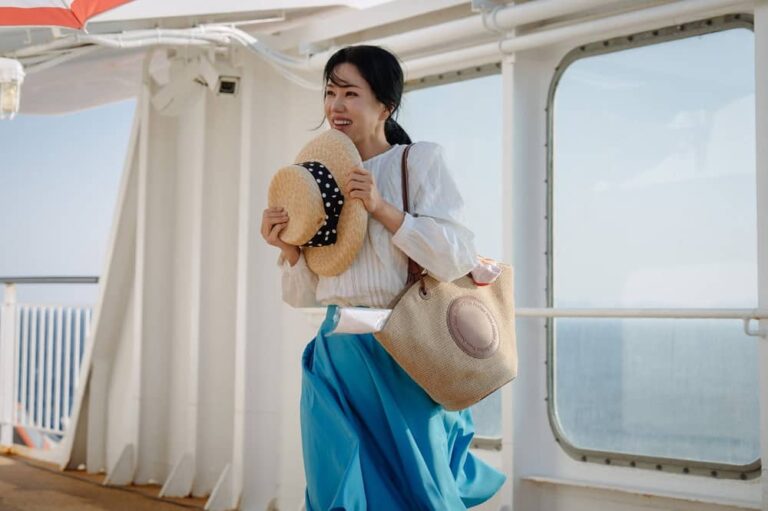 少女時代秀英首演女性惡角《特務搞飛機2》聯手偶像嚴正化8/12爆笑上映