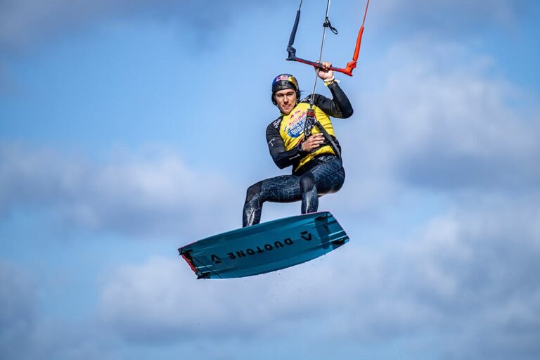 Red Bull King of the Air唯一資格賽在新竹！全球風箏衝浪好手空中激戰、競逐南非總決賽門票