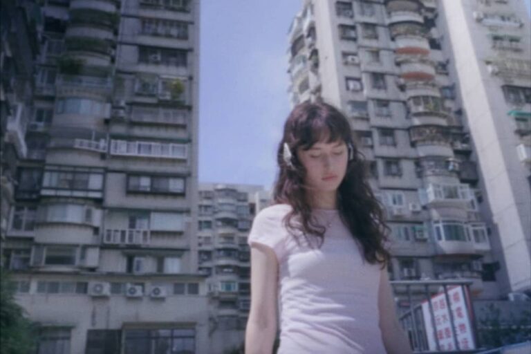 日本獨立流行新星REJAY最新單曲〈bed〉MV台北取景 捕捉日常街景的鬆弛浪漫