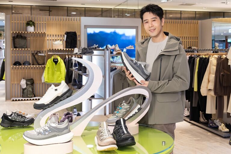 ECCO信義A8專櫃煥新登場！胡宇威開幕站台上腳話題鞋款、甜盼女兒學走路一起散步