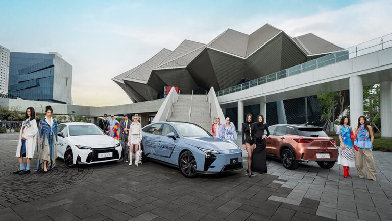 Lexus ES 500e優雅領銜「2026臺北時裝週」！攜手星光座駕共演跨界時尚盛典